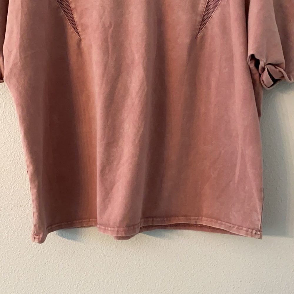 Gilded Intent Tee - Picture 8 of 9